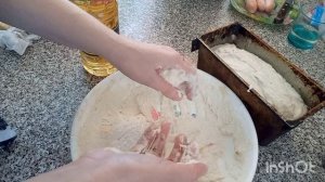 Простой рецепт очень вкусного хлеба.