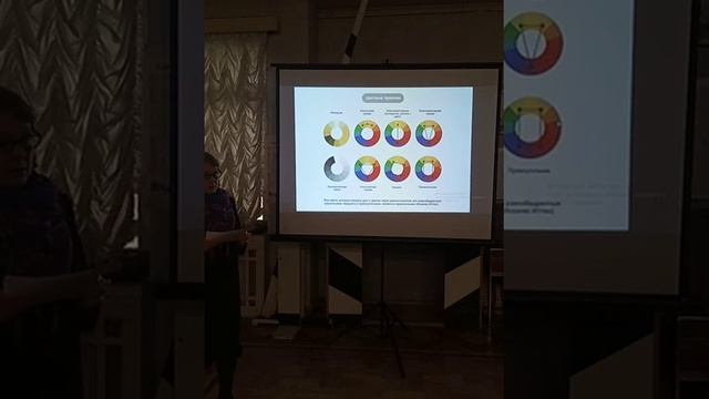 Лекция Натальи Кармановой в рамках выставки KUKLA 2022 Гербарий. Сказки осени. смотреть онлайн