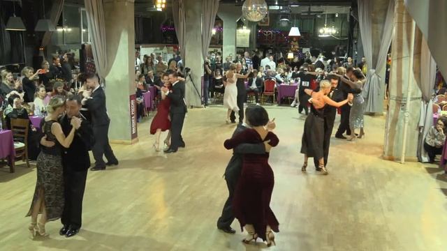 35. Милонга. 1/2 финала. Заход 1 смотреть онлайн