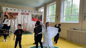 Видео от МБОУ Некрасовская школа Красногвардейский р-он ень Победы 1 класс