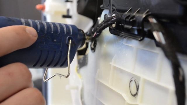 СЛЫШНО СКРИП в дверях? - ДОРАБОТКА дверей автомобиля смотреть онлайн