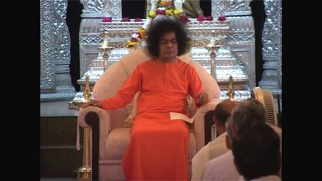 Bhajan Session inside Bhajan Hall | Hari Om Tat Sat Namah Shivaya | Thursday Sai Darshan - Part 65 смотреть онлайн