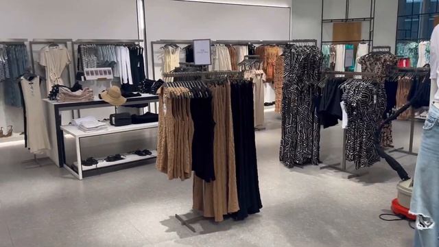 Обзор торгового центра Dubai Marina Mall. Завтрак и ужин в отеле) смотреть онлайн