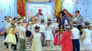 Осенний утренник в старшей группе с Матроскиным и Шариком "Осень в Простоквашено"