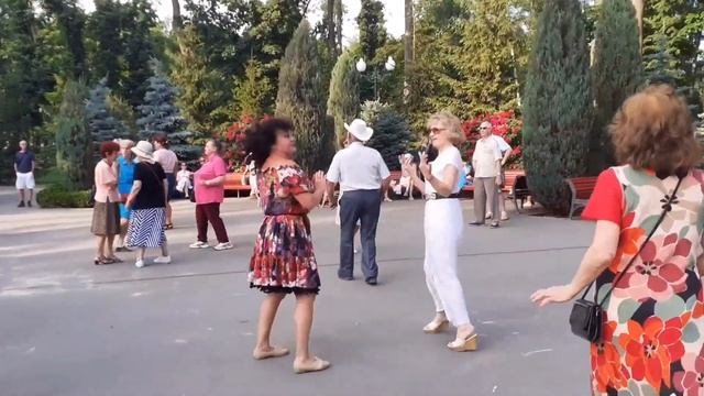 Я ДЛЯ ТЕБЯ ОДНОЙ ЖИВУ ЛЮБОВЬ МОЯ! ТАНЦЫ ХАРЬКОВ СЧАСТЛИВЫЕ МОМЕНТЫ смотреть онлайн