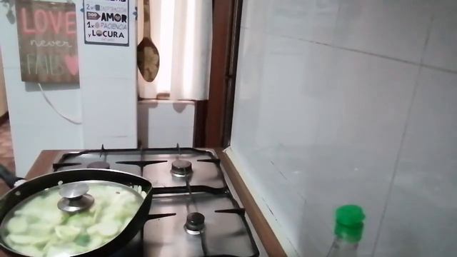 Calabasin or Zucchini With Sardines and Bihon смотреть онлайн