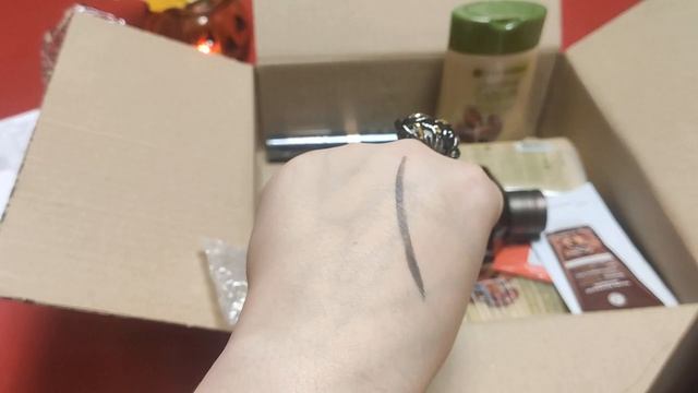 Yves Rocher: пропавший заказ и приятные сюрпризы смотреть онлайн