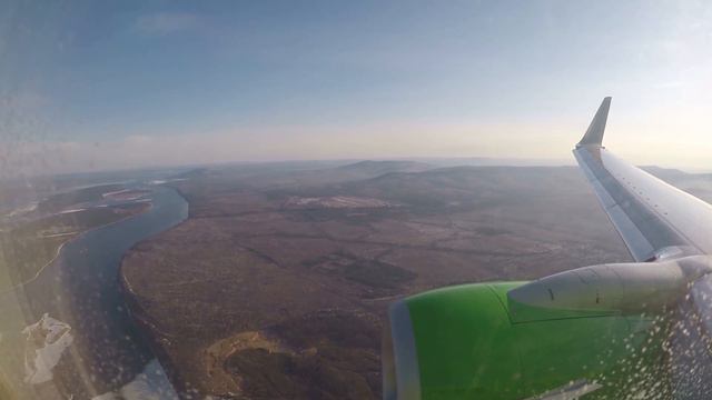 S7 Airlines Boeing 737 onboard landing at Bratsk Airport | S7121 смотреть онлайн
