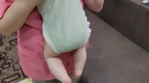 Как научить ребенка ползать Массаж
