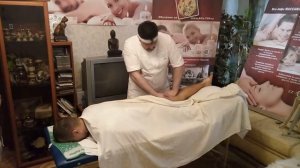 Как правильно делать Мануальный Массаж ног сзади. Сет № 1 - Бедро