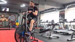 Обзор велотренажера SPIRIT AB900 AIR BIKE от фитнес-клуба "СПЕКТР"