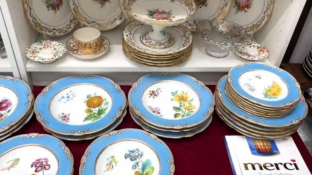 Антикварный салон в Гостином дворе. Фарфоровые сокровища ) смотреть онлайн