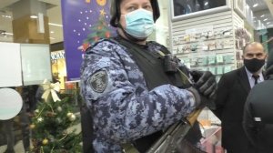 ЛЕТУАЛЬ У НАС СНИМАТЬ ЗАПРЕЩЕНО / БЕСПОМОЩНАЯ РОСГВАРДИЯ ЭХО СТАКАНЧИКА / ВЕРБЛЮЖЬЯ ЛАПКА