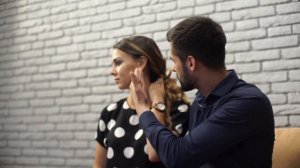 Обучение: Как Поцеловать девушку в губы? Поцелуй на свидании. Рабочий метод!