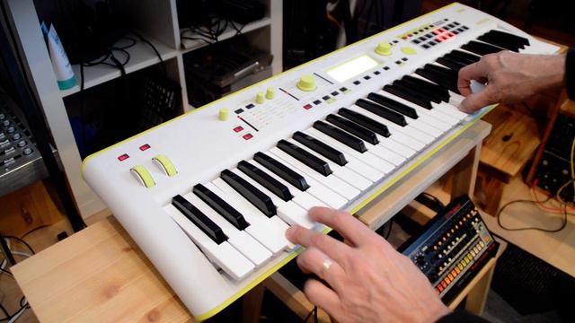 Korg Kross 2 ng demo EDM Ghost 8.11.2019 смотреть онлайн