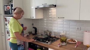 В ЭТОМ ГОДУ Я ПОТЕРЯЛА ДВУХ ЛУЧШИХ ПОДРУГ… / АРИНА БЕЛАЯ