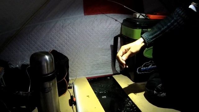 ЖЕСТЬ ПРОСТО!!! ПОПАЛИ!!! ОГРОМНЫЕ КАРАСИ ДРОБЯТ ДНО И ПОДНИМАЮТ КИВКИ! РЫБАЛКА МЕЧТЫ!!! смотреть онлайн