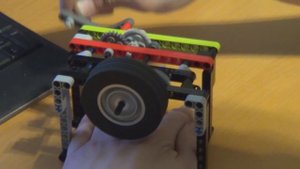 Генератор электричества 12 Вольт из LEGO