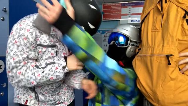 ГДЕ ПОКАТАТЬСЯ НА СНОУБОРДАХ ?