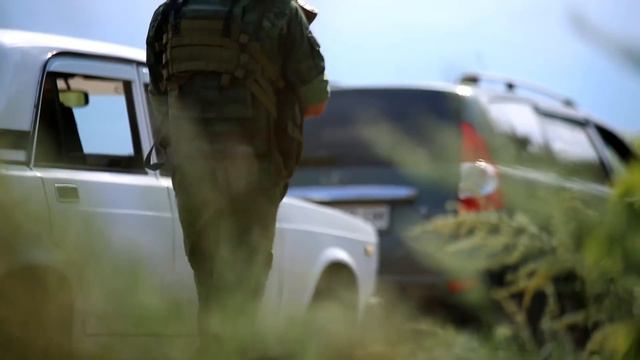 Чужакам здесь не место смотреть онлайн