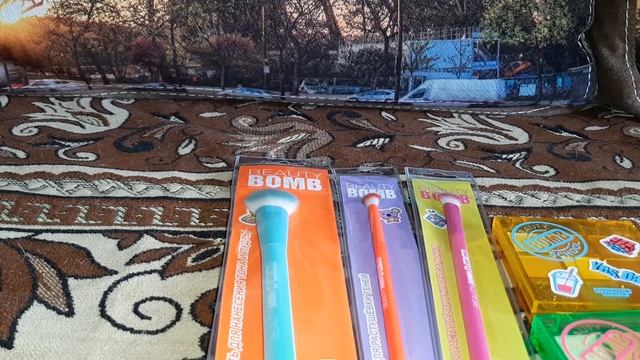 Обзор палеток теней Beauty BOMB+ кисти из Магнит косметик? смотреть онлайн