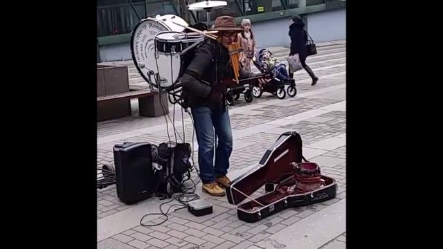 Уличный музыкант Ладожская Питер смотреть онлайн
