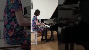 И.Гайдн Соната До-мажор 3-я часть. Исполняет Дарья Крайнова.