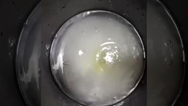 Как помыть полы без разводов #shorts смотреть онлайн