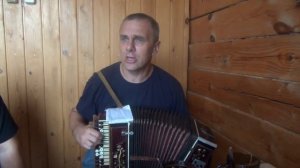 Борис Корчанов о своей старинной гармошке + песня "Мореманы"