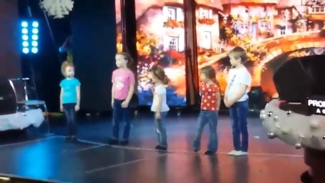 Арт-студия JOCKER SCHOOL. Весёлая семейка. смотреть онлайн