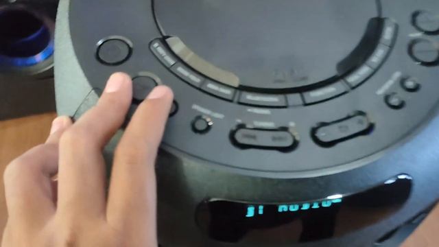 FITUR LENGKAP HIFI AUDIO SONY TERBARU 2022 || SONY MHC V02D смотреть онлайн