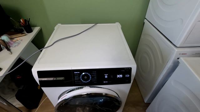 Сушильная машина BOSCH serie 8 c РЕВЕРСОМ. (WQB245B0ME) смотреть онлайн