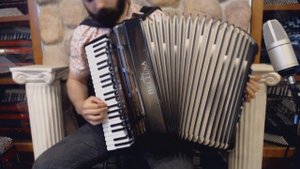 BELTPREIVHSE - Ebony Beltuna Prestige IV Slender Piano Accordion LMMH 41 120 $9999