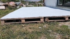 Временная терраса из поддонов
