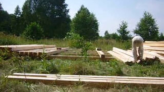 Как укладывать тяжелый брус одному? смотреть онлайн