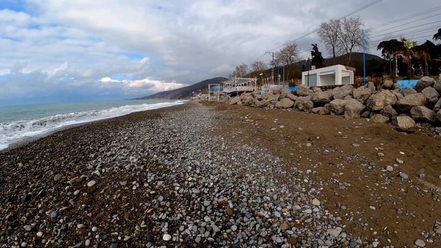 На пляже "Дельфин" 28.01.2022. ?ЛАЗАРЕВСКОЕ СЕГОДНЯ?СОЧИ. смотреть онлайн