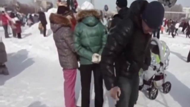 5 СПОСОБОВ ВСЕГДА ВЫИГРЫВАТЬ В УЛИЧНЫХ АТТРАКЦИОНАХ смотреть онлайн