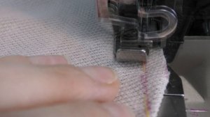 Как сшить вытачки. Сшиваем нагрудную вытачку в трикотажных изделиях на оверлоке.