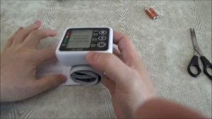 Автоматический МИНИ ТОНОМЕТР на запястье JZK-002R Мерим точно артериальное давление и пульс.