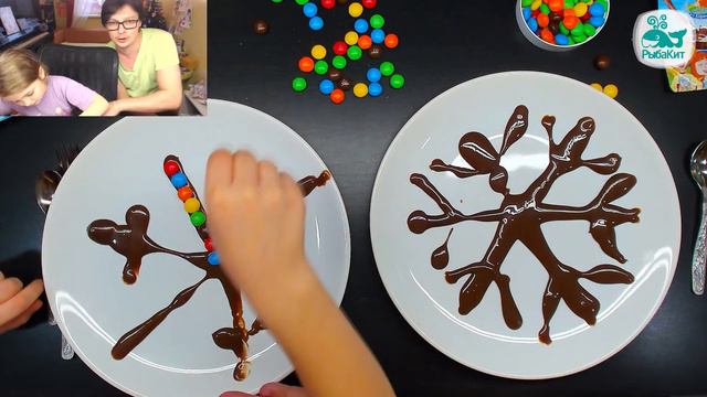 Катя делает СНЕЖИНКУ из M&M’s и ШОКОЛАДА