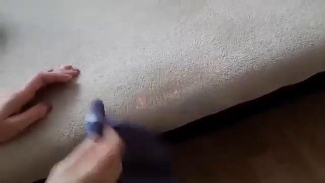Пластилин на мягкой мебели! Пара минут и следа не останется! смотреть онлайн