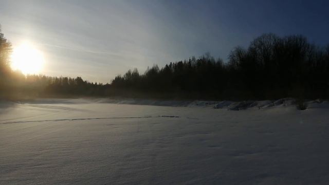 Туман на реке ранним апрельским утром. смотреть онлайн