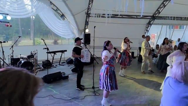 Видели ночь, гуляли всю ночь! Ансамбль Калина и @HRAMKOV_ARTIST смотреть онлайн