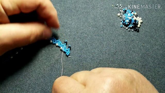 Колье из бисера и кристаллов. На основе цепочки.Necklace Made Of Beads, Beads And Crystals.