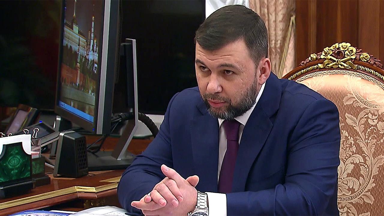Прошла первая рабочая встреча Владимира Путина с р...омента вхождения в состав России новых регионов