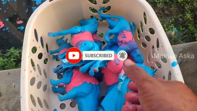 Membersihkan hewan mamut, sapi, angsa, itik ayam, dinosaurus t-rex, brontosaurus, singa #animals смотреть онлайн