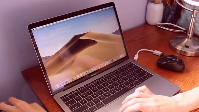 unboxing the apple 13 macbook pro 2019