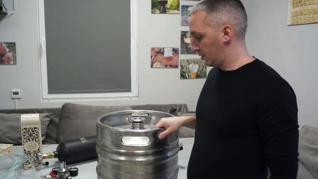 КАРБОНИЗАЦИЯ ДОМАШНЕГО ПИВА УГЛЕКИСЛОТОЙ. Шланги,заборная головка и кега.