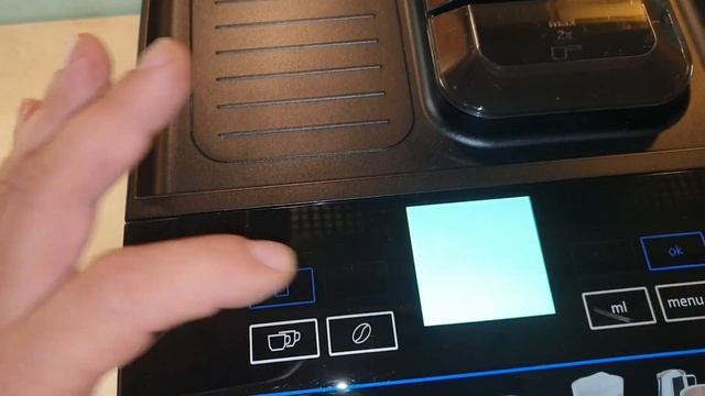 Siemens EQ500 Service Menü erklärt ? Bauelemente ansteuern Sensoren prüfen. Brühgruppe auf und ab. смотреть онлайн