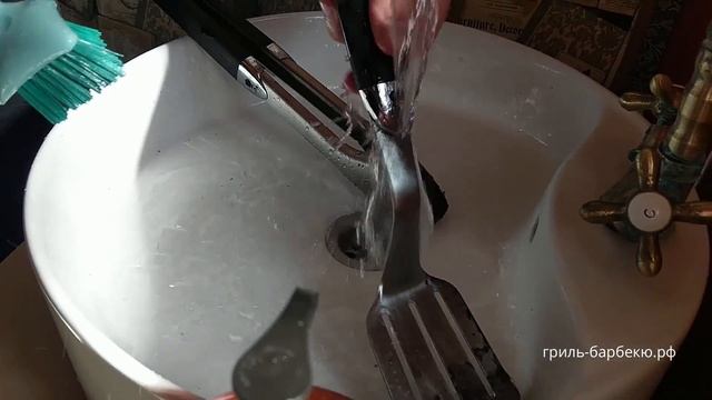 Как мыть инструменты для гриля смотреть онлайн
